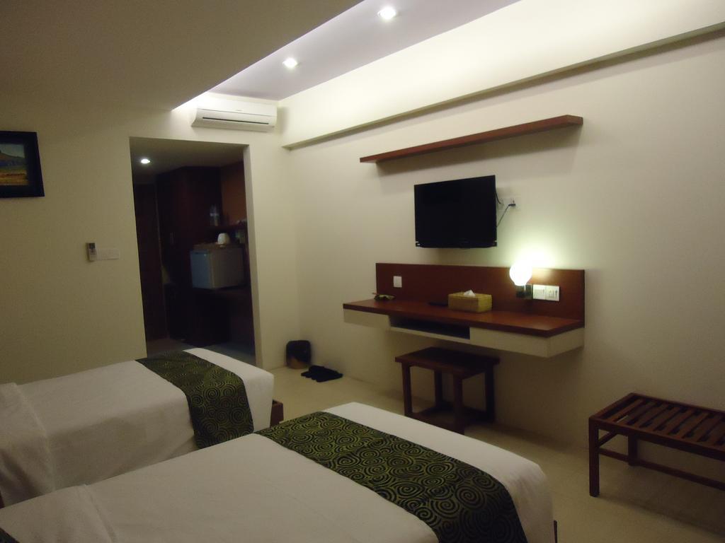 Paradise Hotel Nyaung Shwe Inle Lake Kamer foto
