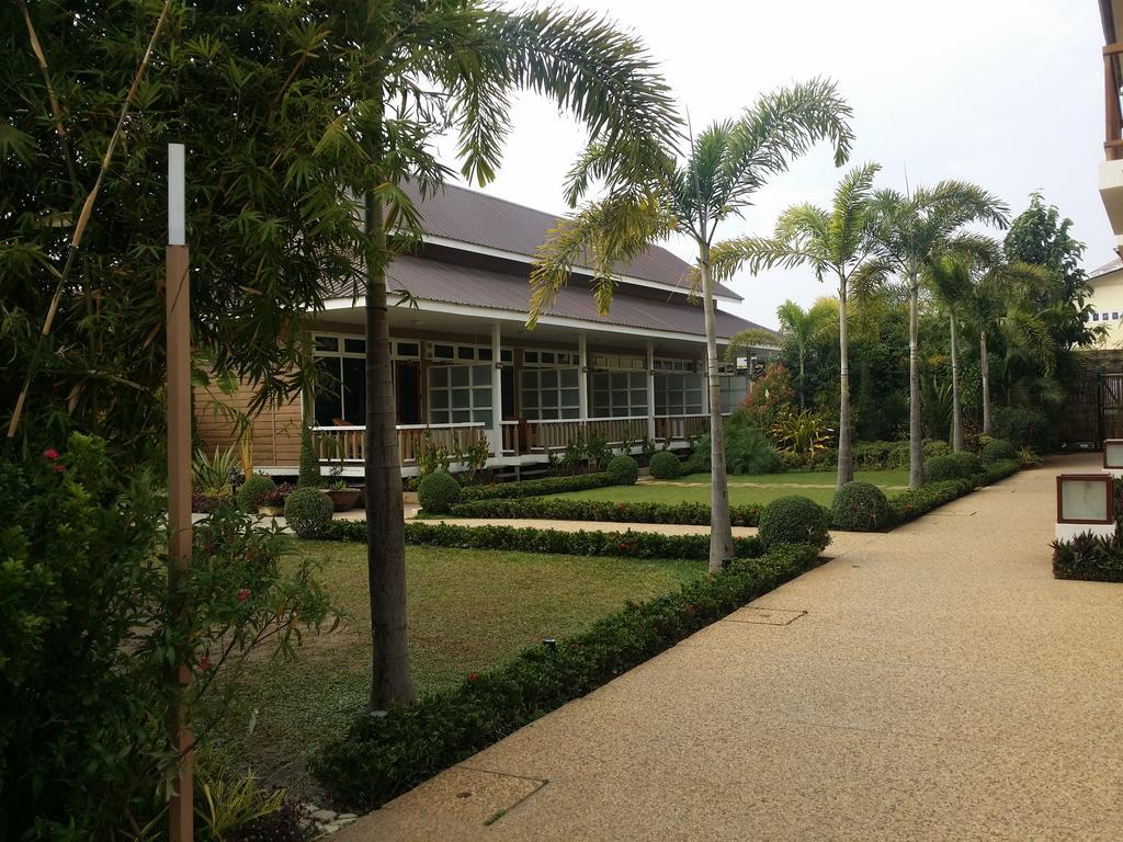Paradise Hotel Nyaung Shwe Inle Lake Buitenkant foto