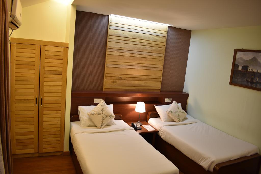 Paradise Hotel Nyaung Shwe Inle Lake Buitenkant foto