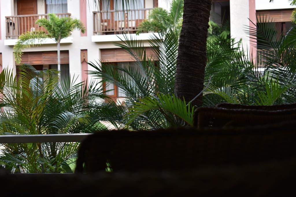 Paradise Hotel Nyaung Shwe Inle Lake Buitenkant foto