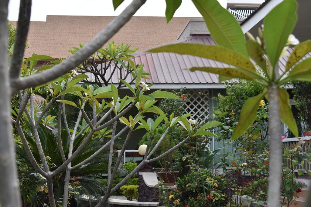 Paradise Hotel Nyaung Shwe Inle Lake Buitenkant foto