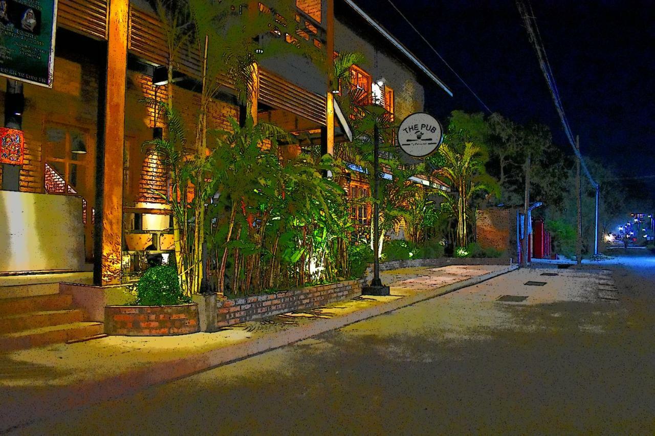 Paradise Hotel Nyaung Shwe Inle Lake Buitenkant foto